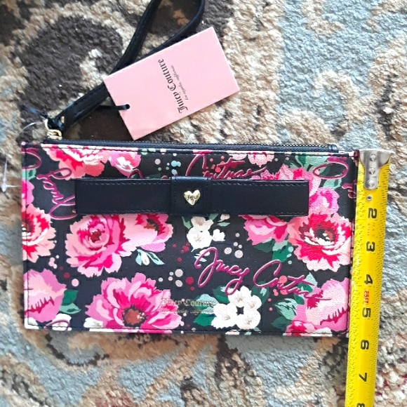 6x*Host Pick*Juicy Couture gorgeous wristlet - Picture 16 of 16